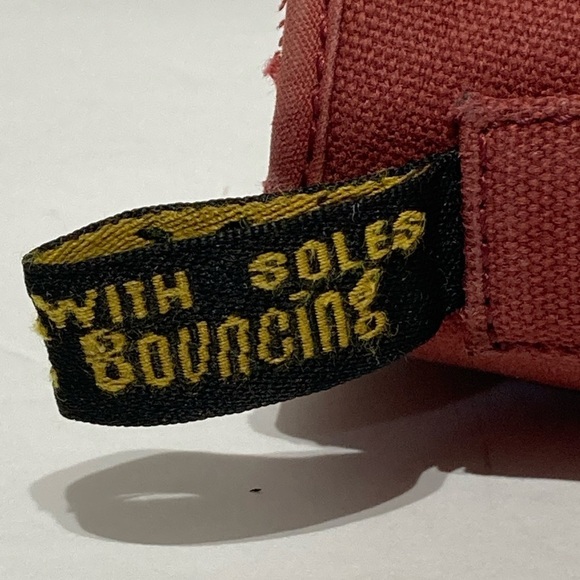 Women’s Dr Martens Shoreditch Maroon Canvas Boots - Picture 4 of 8